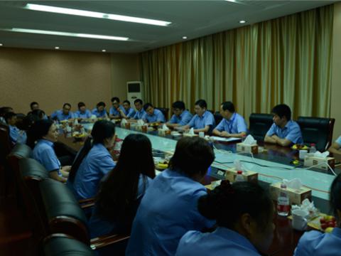 J9集团国际站母线召开一线员工代表座谈会
